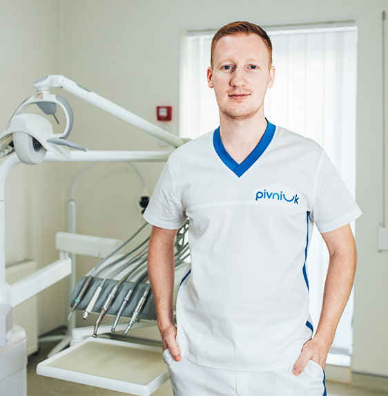 Андрей Михайлович Пивнюк - врач дантист Винница (стоматолог ортопед в Виннице)